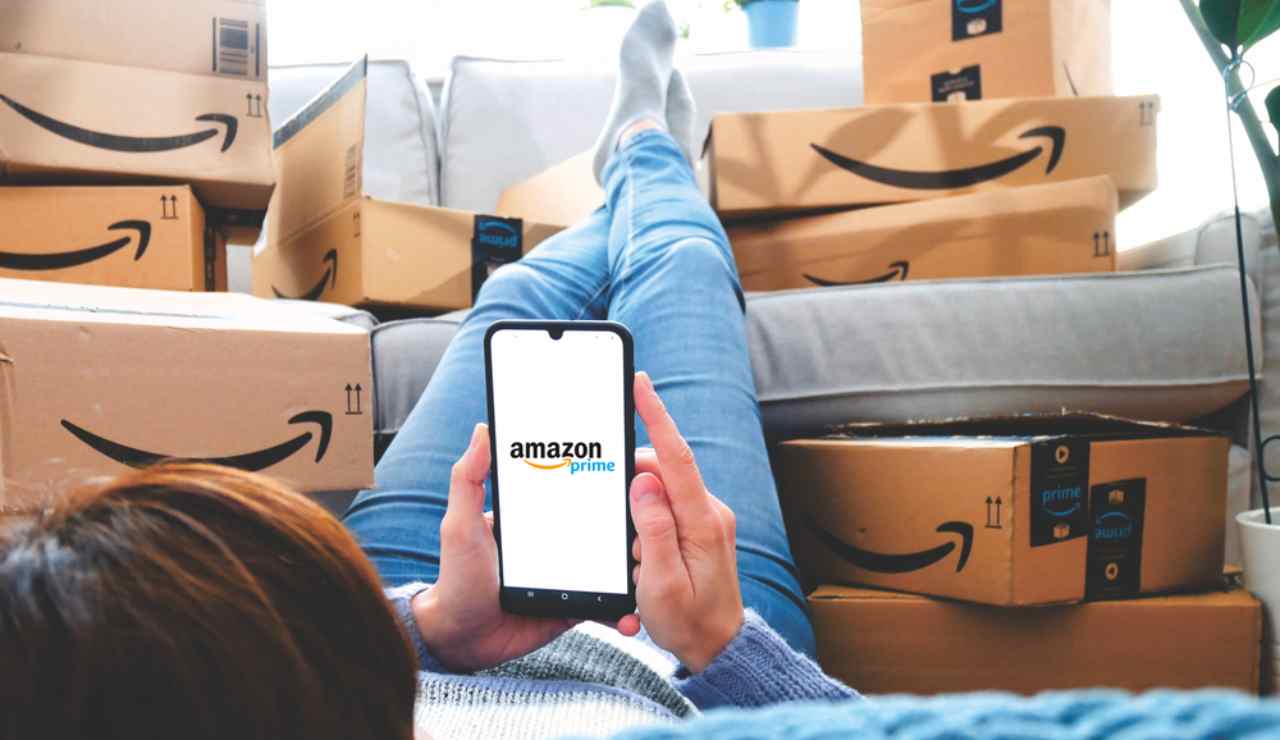 Amazon shopping (Depositphotos foto) - www.managementcue.it