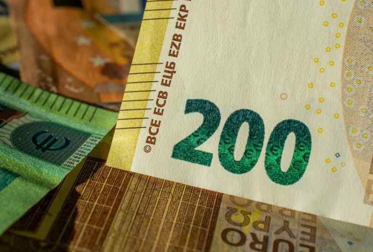 200 euro