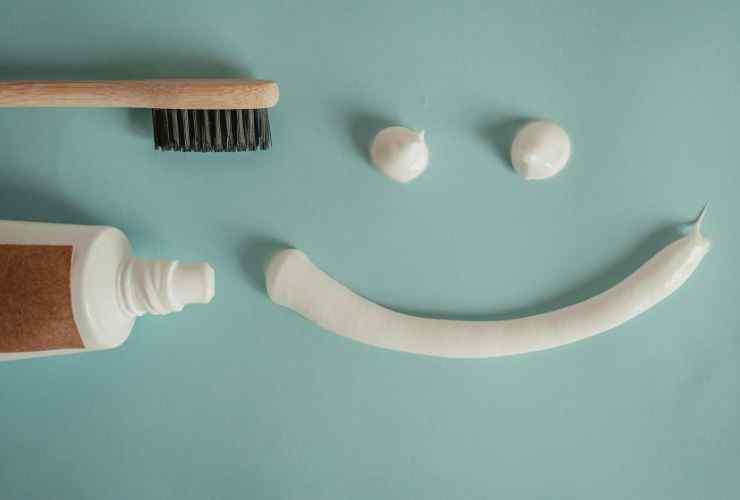Dentifricio e spazzolino